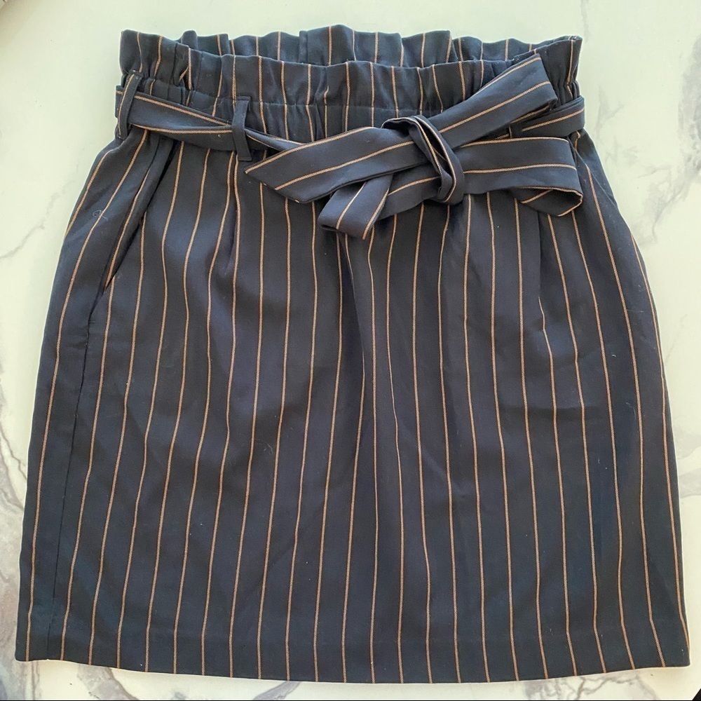 *4 for $25* Dynamite Belted Pinstripe Skirt
